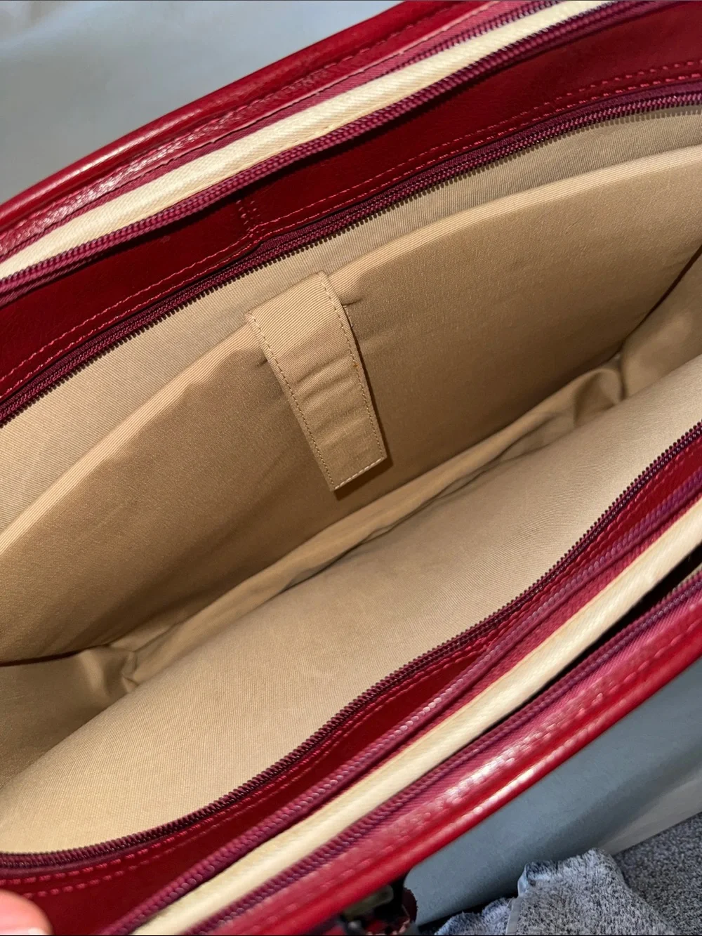 Kattee Women’s Genuine Leather Laptop Bag